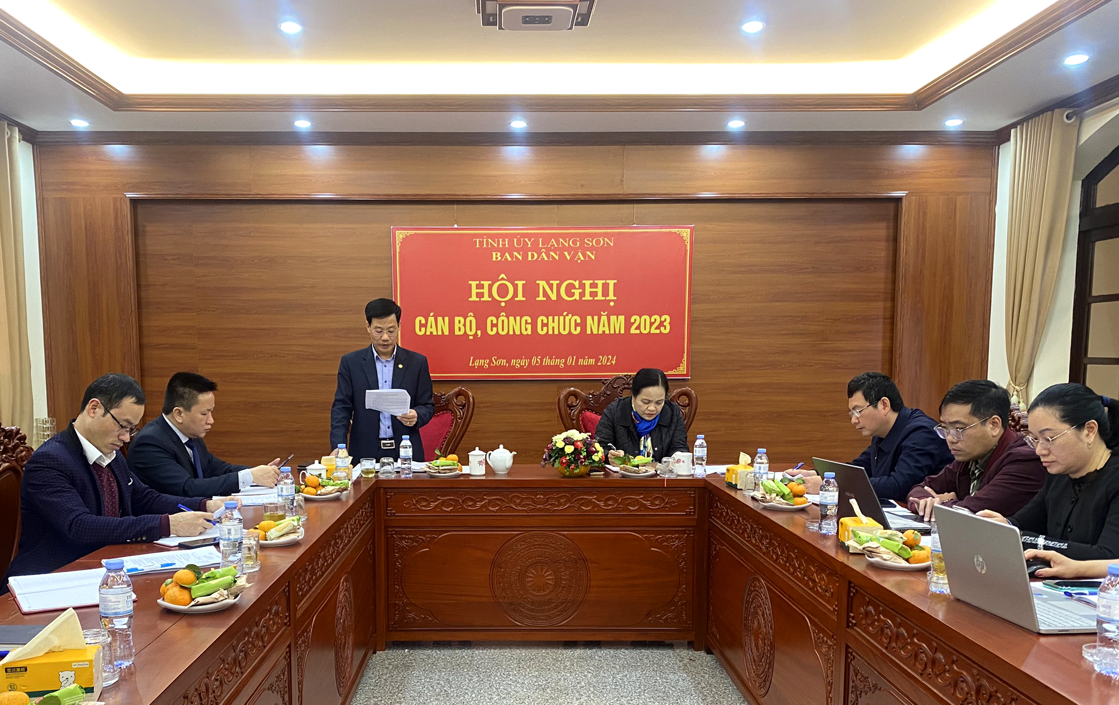 Đồng chí Lương Tiến Trình, Phó Trưởng ban Dân vận Tỉnh ủy phát động phong trào thi đua năm 2024.